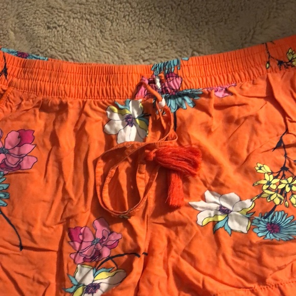 LAST CHANCE 🎉4 for $20 💄 a.n.a lounge shorts, size large - Picture 3 of 5